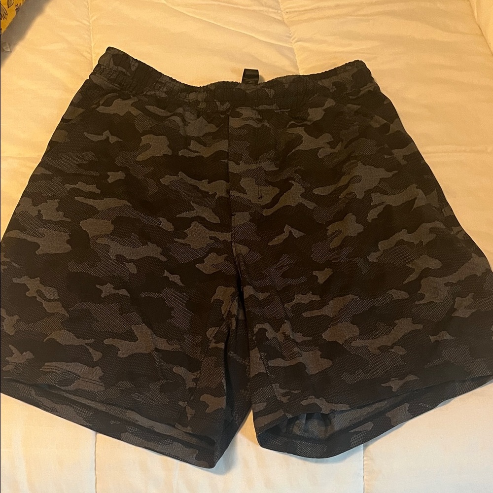 lululemon athletica Men’s Dark Camo Athletic Shorts